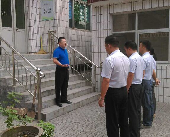 漆强化工总经理张文亲身去到了河北正定服务中心1